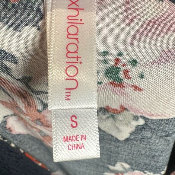 Dark navy and pink lace detail tiered floral babydoll dress size small - Picture 5 of 6